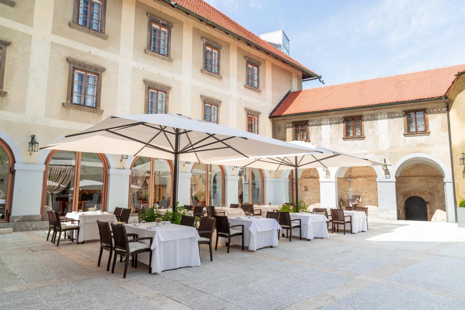 Hotel Grad Otocec - Relais Chateaux Екстериор снимка