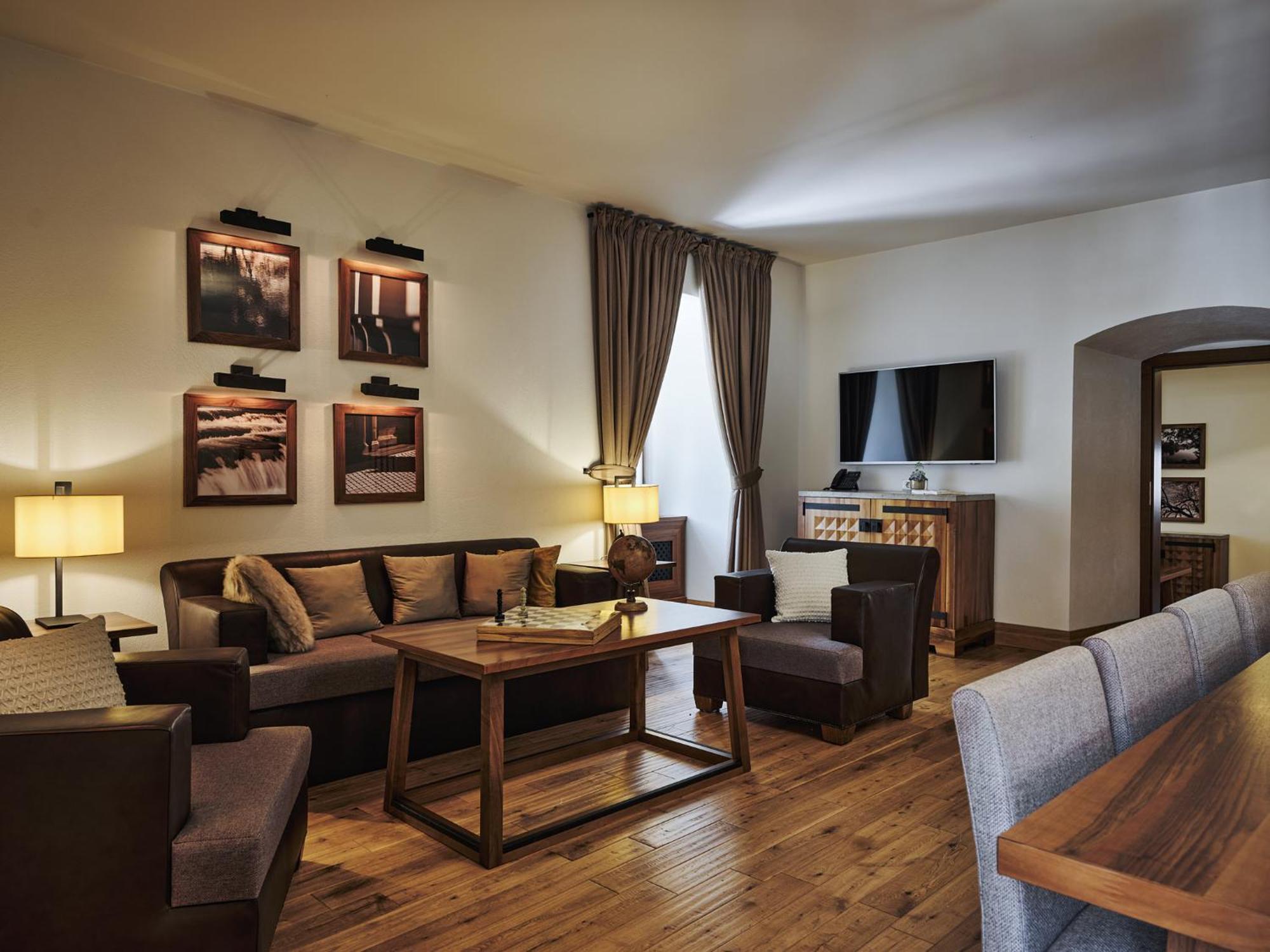 Hotel Grad Otocec - Relais Chateaux Стая снимка
