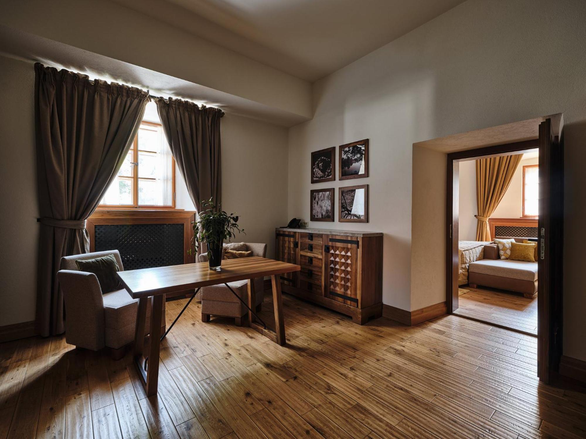 Hotel Grad Otocec - Relais Chateaux Стая снимка