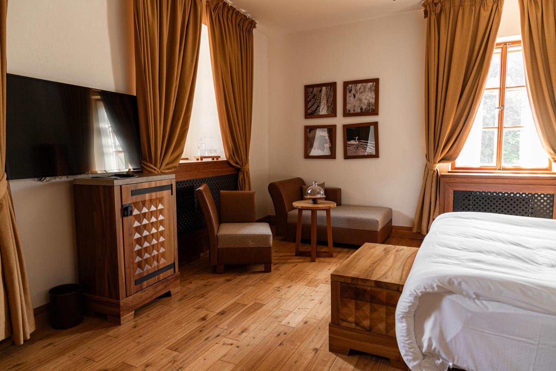 Hotel Grad Otocec - Relais Chateaux Стая снимка